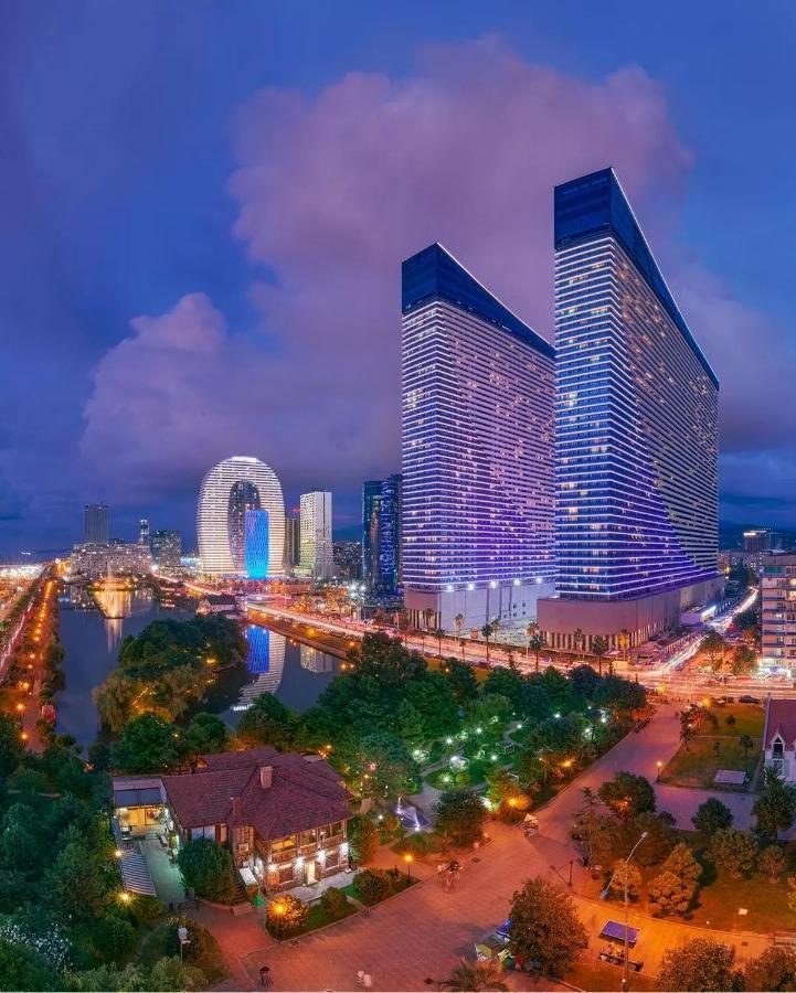 Orbi City Batumi With Sea View Exterior photo